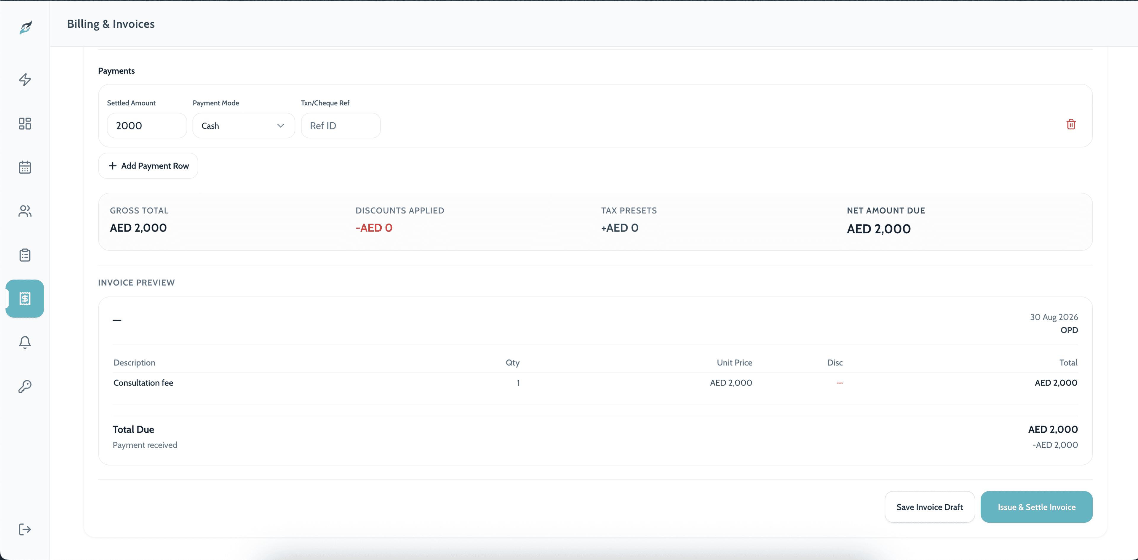 Invoice builder showing payment rows, gross total, discounts, tax presets and an invoice preview
